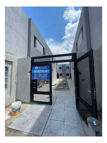 Imagen 2 de 15 de Alquilo Duplex En Housing Dos Dormitorios B° Lomas Del Chateau