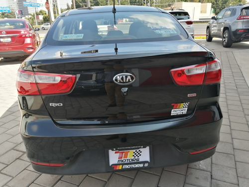 Imagen 10 de 14 de Kia Rio 2016 1.6 Ex Sedan Mt