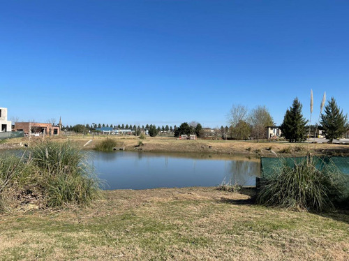 Lote En Venta El Canton Barrio Islas A Laguna