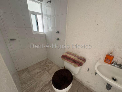 Casa En Venta En Juarez Chirinos, Ocoyoacac Jl 25-3552.