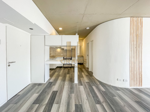 Venta De Departamento Dos Dormitorios, La Plata