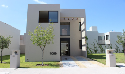 Casa En Venta En Mision Punta La Joya