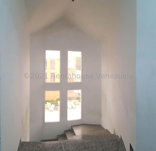 Imagen 10 de 15 de Buscas Un Hermosa Casa? Te Presento Esta Excelente Opción: A Estrenar! 04127800070 Cod Mls 22-2942
