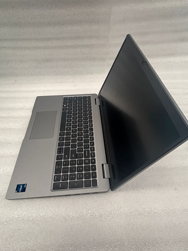 Laptop Dell Latitude 5540 I7 13th 16 Ram 512 Ssd 15in (Usado)