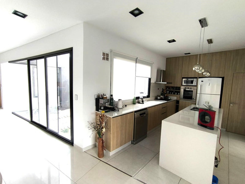 Venta Casa En San Sebastian Area 2 Golf - 5 Ambientes