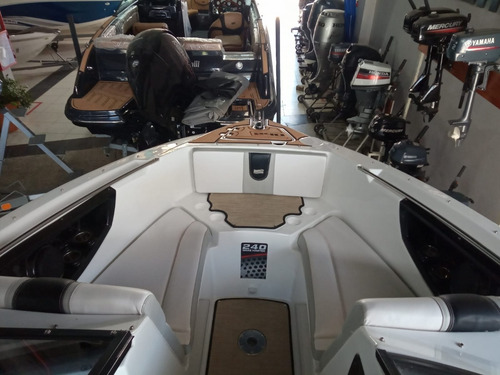 Imagen 12 de 25 de Campanili Sd-240 Wakemaster