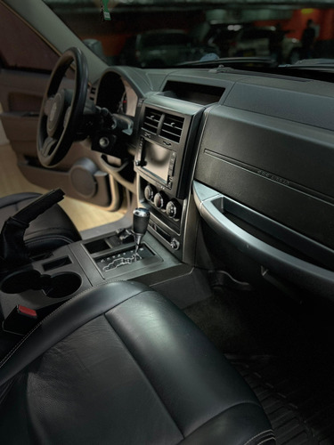 Jeep Cherokee Sport 2012 /la*