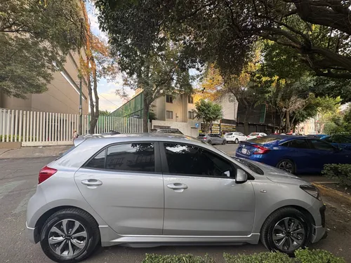 Kia Rio 1.6 Lx Hatchback At