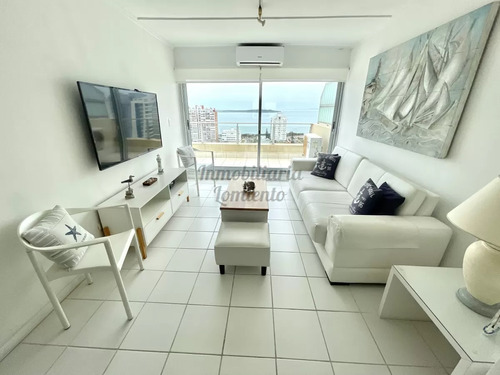 Venta Apartamento Pent-house Con Parrillero 3 Dormitorios Torre Triangulo