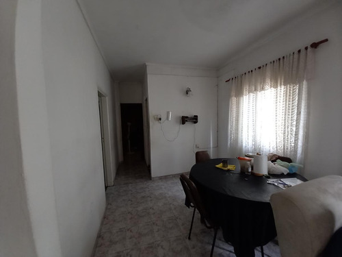 Imagen 2 de 6 de Casa Interna 2 Dormitorios Zona Fdo. Zuviría 5300