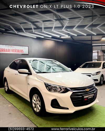 Chevrolet Onix ONIX SEDAN Plus LT 1.0 12V Flex 4p Mec.