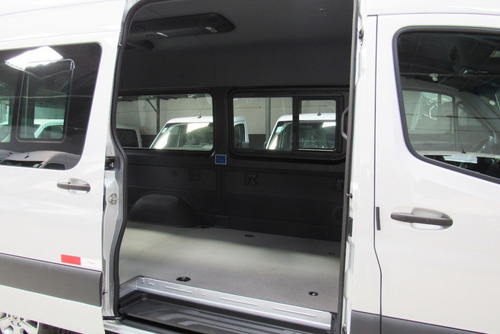 Imagem 8 de 11 de Mercedes-benz Sprinter 416 21/22 10,5m³ Vitrê High Tech