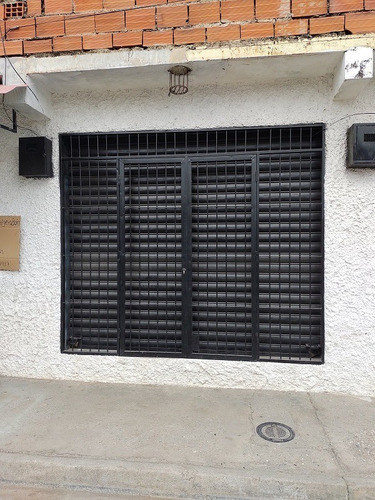 Imagen 12 de 30 de Se Vende Local Zona Sur De Valencia Fol-383 04125067379 04244900499