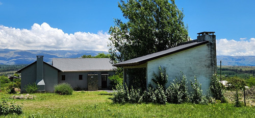 Casa En Venta En Villa Yacanto (con Vista Ideal A Las Sierras)