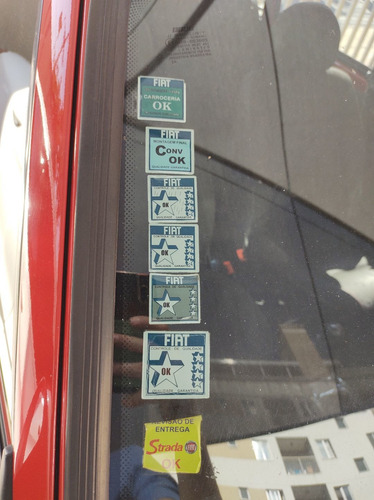Imagem 4 de 8 de Fiat Uno 2013 1.0 Way Flex 5p