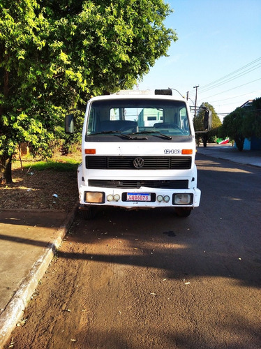 Caminhão Com Munck