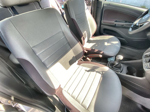 Volkswagen Voyage 1.6 Highline Mt