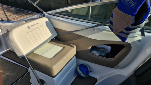 Imagen 12 de 19 de Day Cruiser Lancha Cuddy Quicksilver 2700 Mercruiser 300/ 18