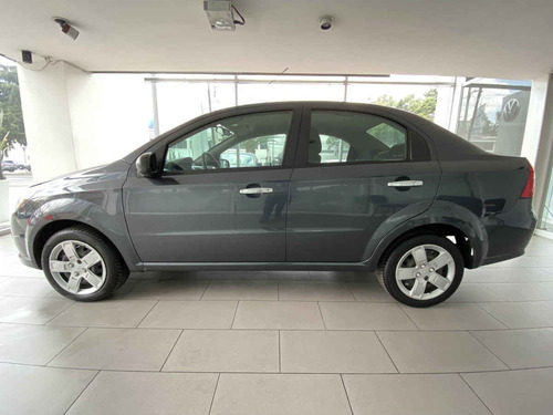 Imagen 2 de 14 de Chevrolet Aveo 2016 4p Lt L4/1.6 Man