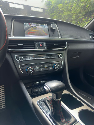 Kia Optima 2.0 L Turbo Gdi Sx At