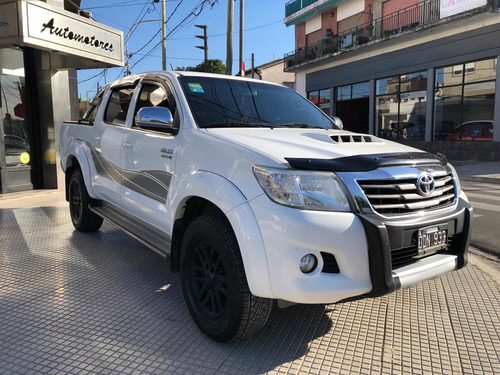 Imagen 3 de 12 de Toyota Hilux 2014 3.0 Cd Srv 171cv 4x2