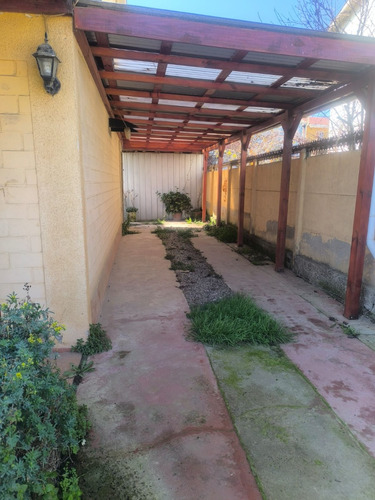 Casa Muy Bien Ubicada En El Centro De Las Cruces