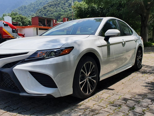 Imagen 1 de 10 de Toyota Camry 2020
