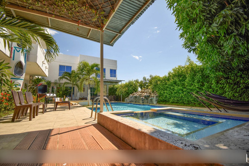 Alquiler Villa Cabaña Privada Vacaciones Con Piscina Jacuzzi