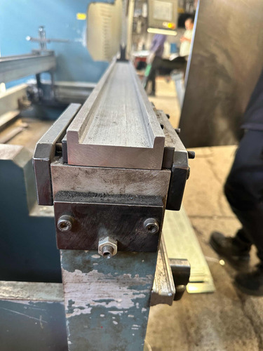 Dados Y Cuchillas Para Corte Y Doblez De Lámina Y Placa
