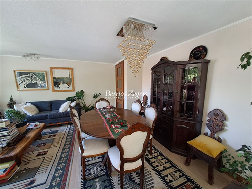 Impecable 3 Dorm, Sala Estar, 2 Estacionamientos Providencia