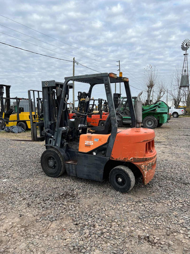 Imagen 7 de 17 de Autoelevador Diesel Doosan 2009 C/4400hs Uso Envios Al Pais