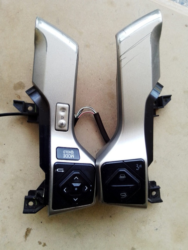 Control Del Volante De Toyota Tacoma (Usado)