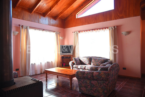 Acogedora Casa En Algarrobo.