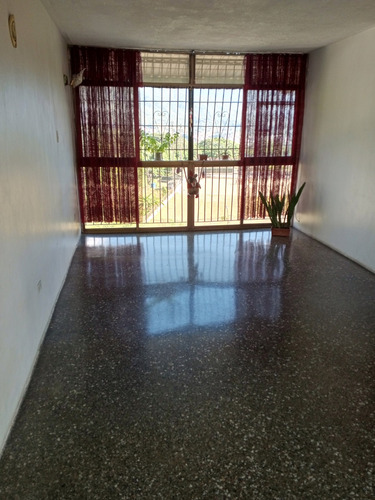 Se Vende Apartamento Urb. Vicente Emilio Sojo Guarenas