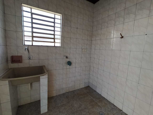 Imagem 19 de 26 de Casa Térrea Para Locação E Venda, Com Três Dormitórios, Piscina E Churrasqueira Na Avenida Santos Dumont, Jd. Boa Vista. - Pr - Ca1299_gprdo
