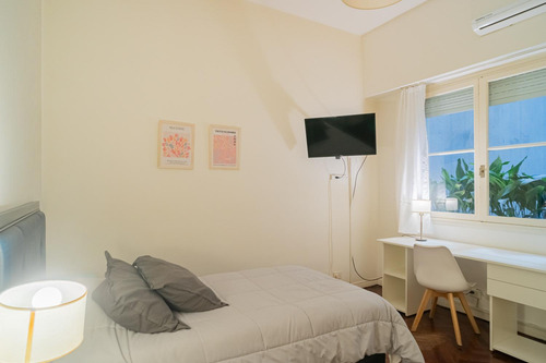Venta Departamento 3 Ambientes Excelente Estado En Recoleta.