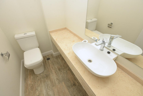 Imagen 12 de 30 de Excelente 4 Ambientes. Vistal Al Rio. Full Amenities.