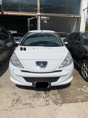 Peugeot 207 2015 Hdi Primera Mano