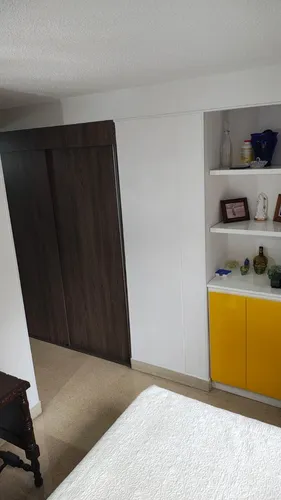 Vendo Apartamento Parte Baja De La Loma De Los Bernal Con Espectacular Vista