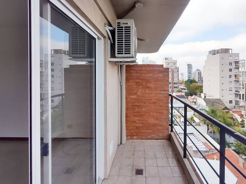 Imagen 3 de 18 de Venta De Departamento Con Cochera En Villa Pueyrredon