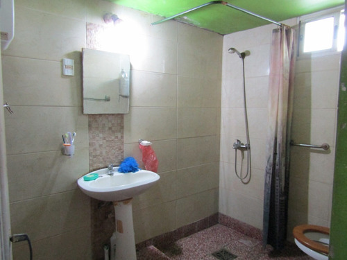 Casa Amplia + Apartamento + Fondo + Galpón Y Parrillero