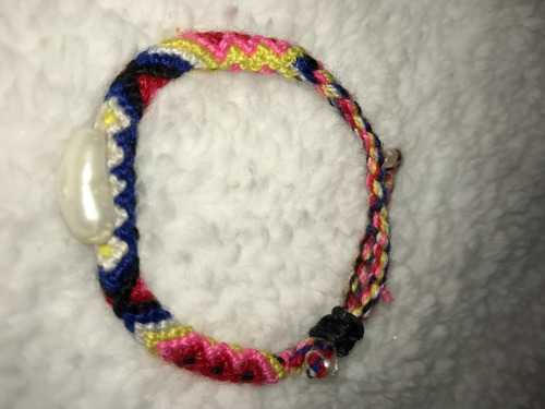Imagen 5 de 8 de Pulseras Tejidas