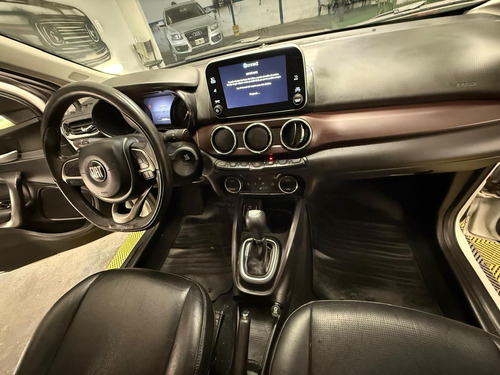 Fiat Cronos 1.8 16v Precision At6 Pack Premium