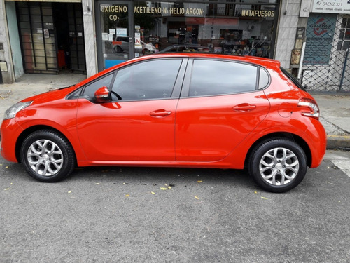 Peugeot 208 Allure Touchscreen 1.6