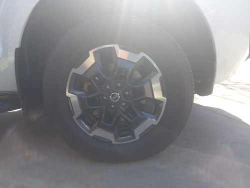 Imagen 24 de 25 de Nissan Frontier 2023 2.3bt Platinum 4x4 At L22