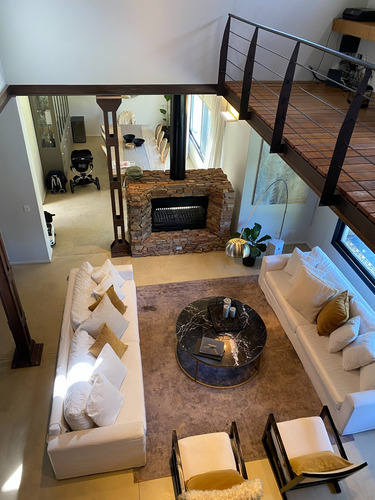 Zona Balbastro - Excelente Casa - Impecable!
