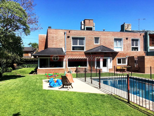 Imagen 16 de 22 de Casa En Venta En Castelar