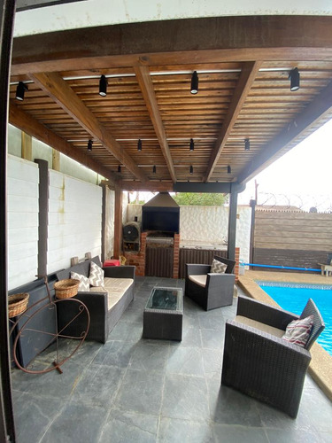 Centro Del Quisco / A Pasos De La Playa / Condominio