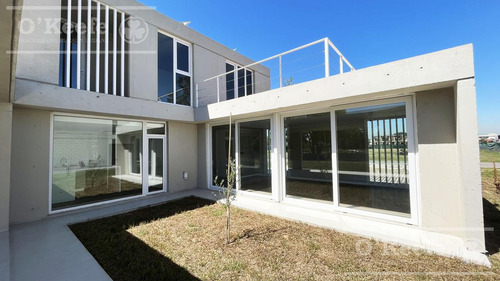 Casa En Venta 4 Ambientes Greenville Polo Hudson