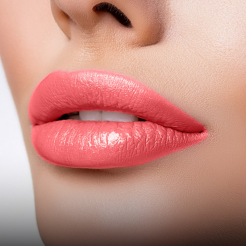 Labial Satinado Ivy Con Colageno Y Vitamina E Ginger Kisser